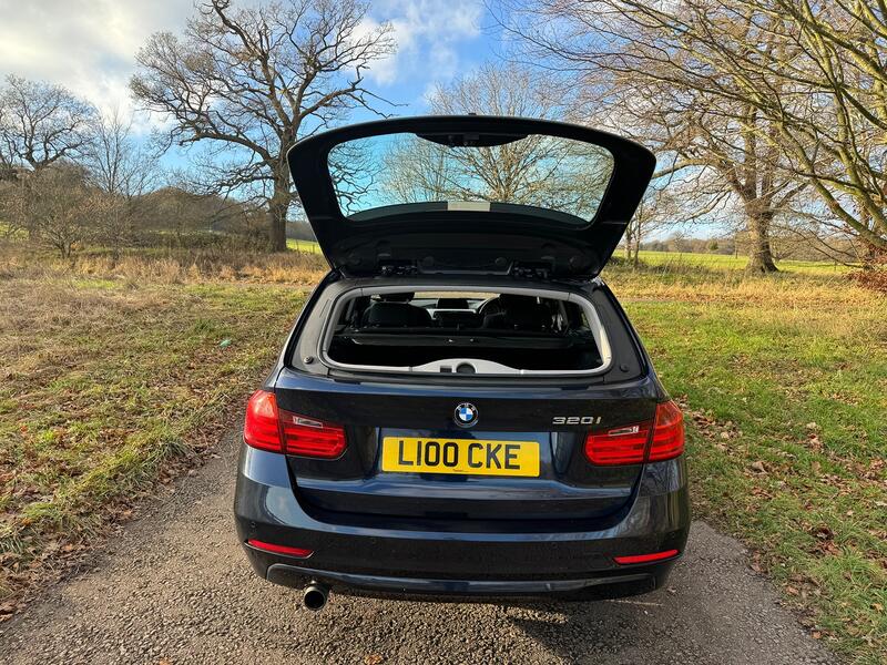 BMW 3 SERIES