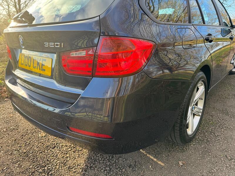 BMW 3 SERIES