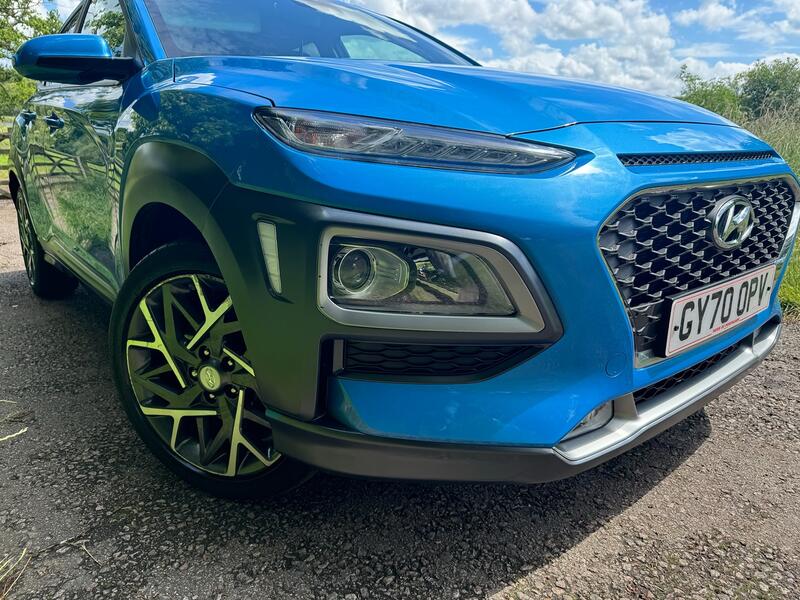 View HYUNDAI KONA 1.6 h-GDi Premium