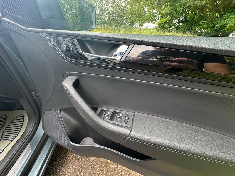 SEAT TOLEDO
