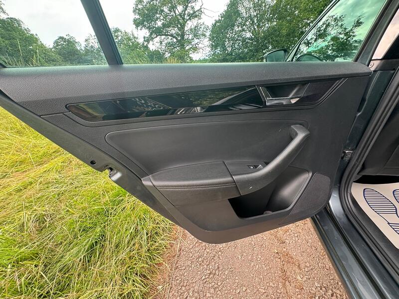 SEAT TOLEDO