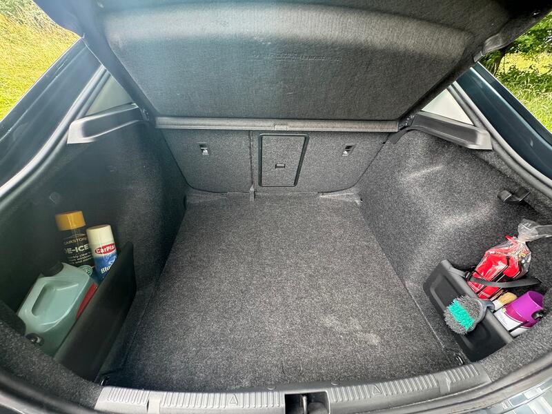 SEAT TOLEDO