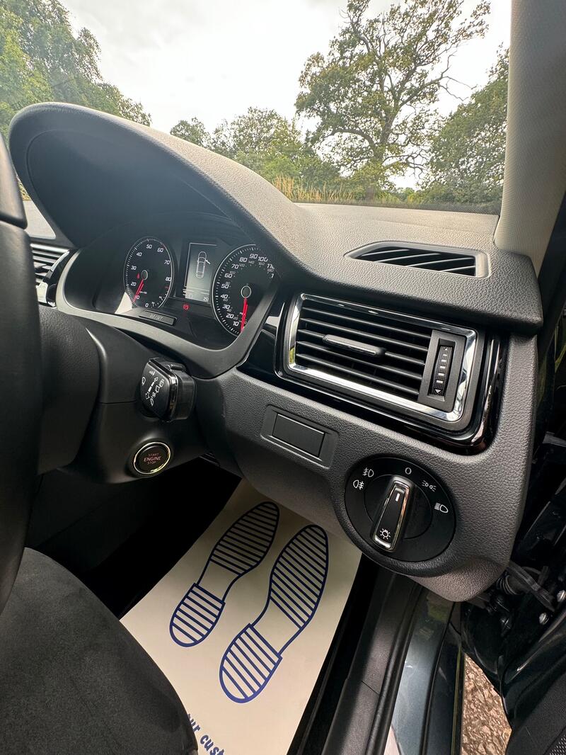SEAT TOLEDO