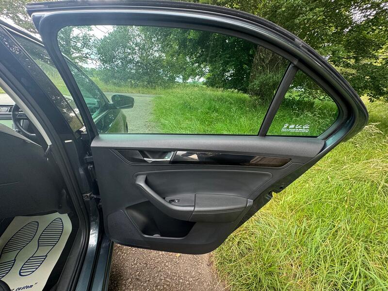 SEAT TOLEDO