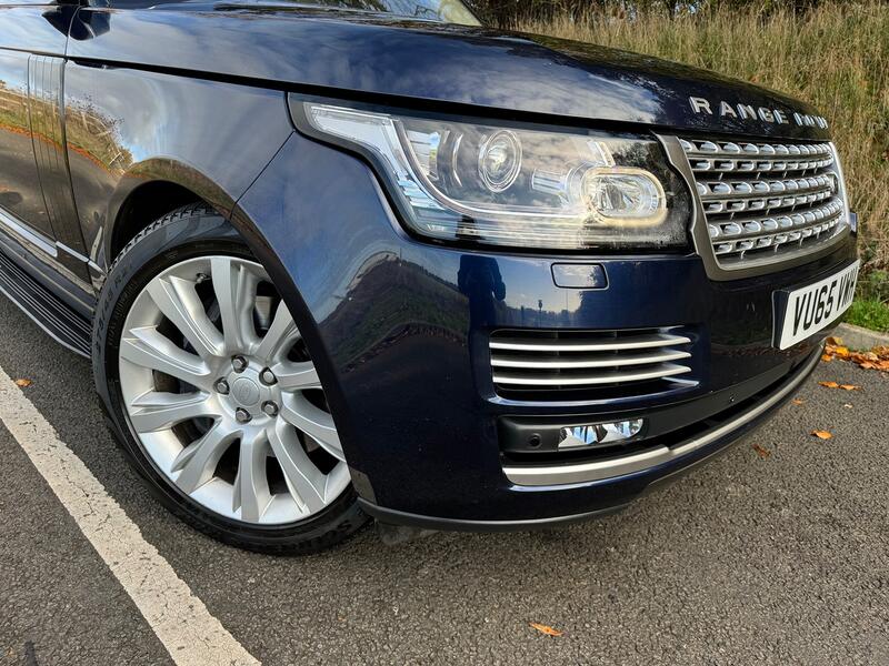 View LAND ROVER RANGE ROVER 4.4 SD V8 Autobiography
