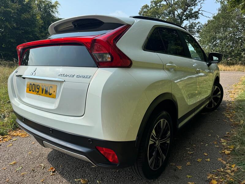 View MITSUBISHI ECLIPSE CROSS 1.5 T 3