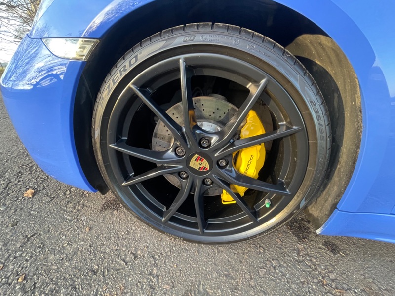 PORSCHE 718