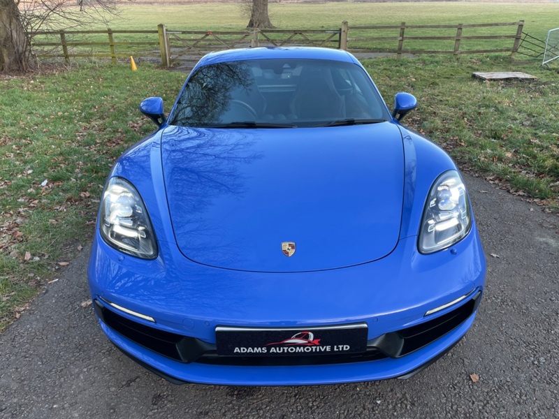 PORSCHE 718