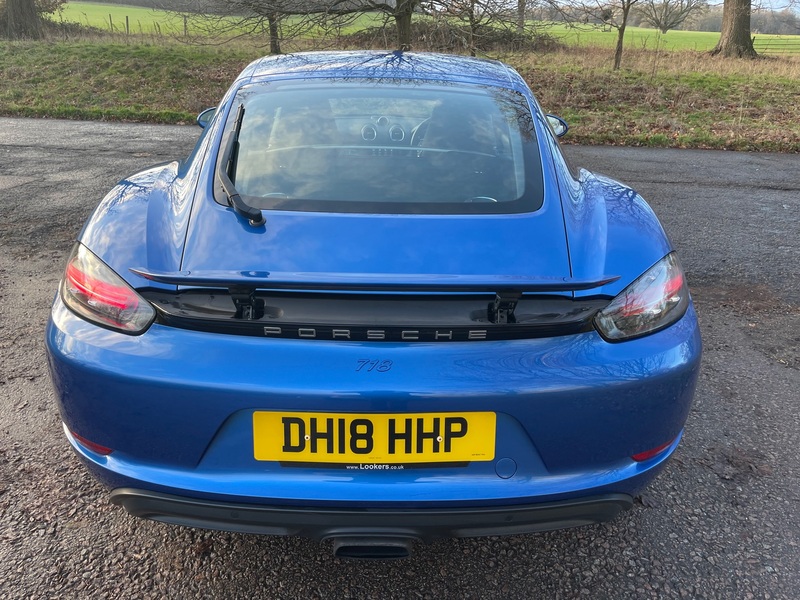 PORSCHE 718