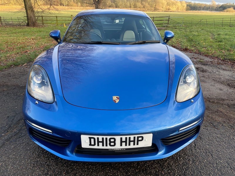 PORSCHE 718