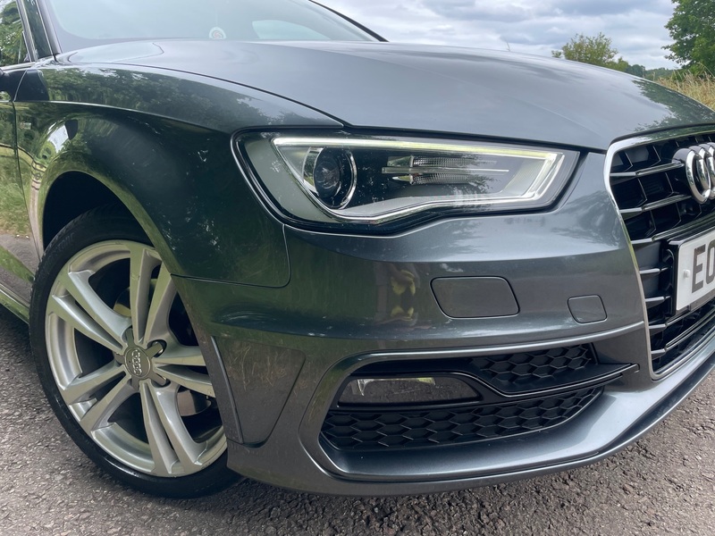 View AUDI A3 TFSI S LINE