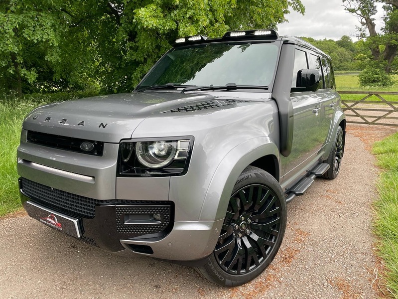 View LAND ROVER DEFENDER SE